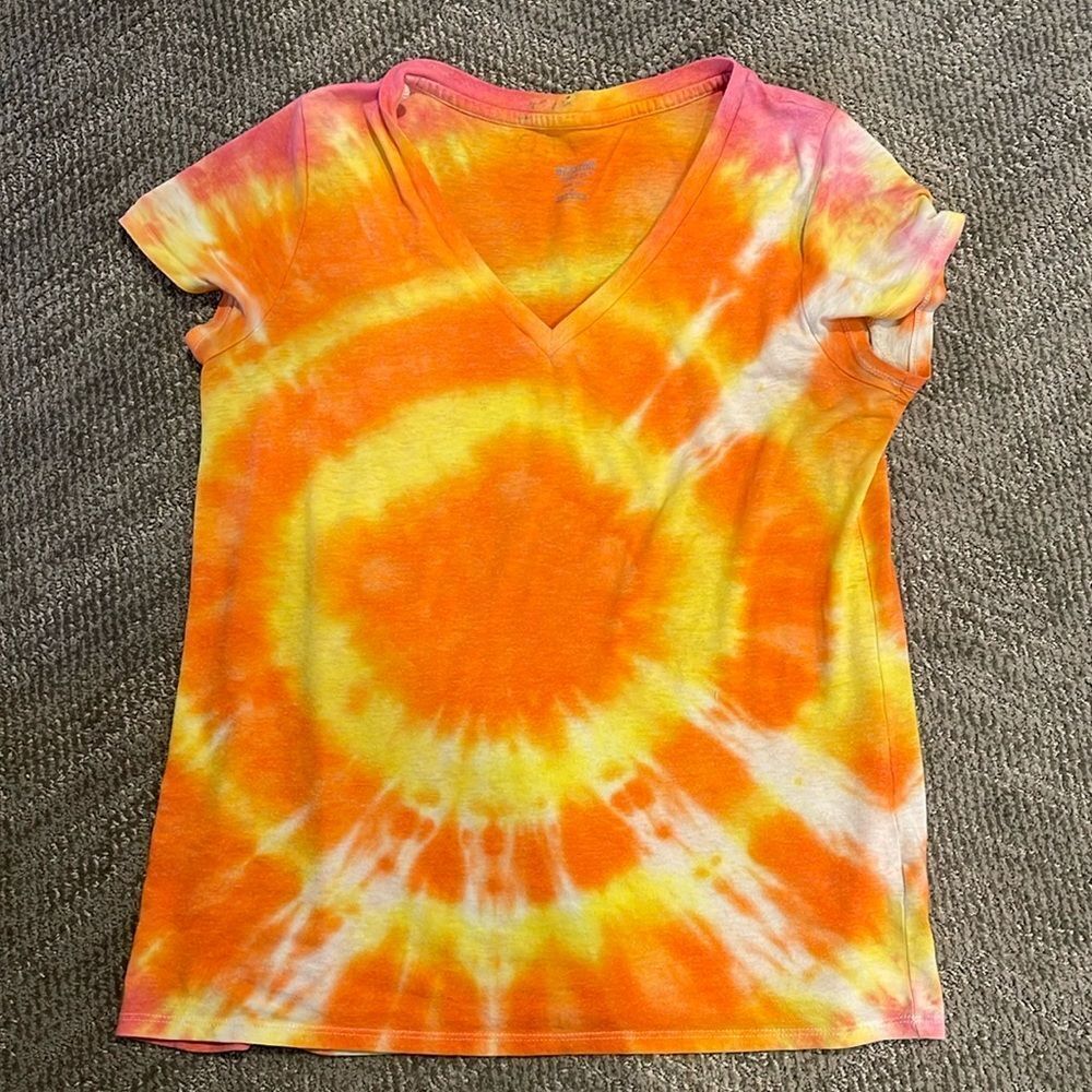 Mossimo Custom Made v neck Tye-Dye Tee